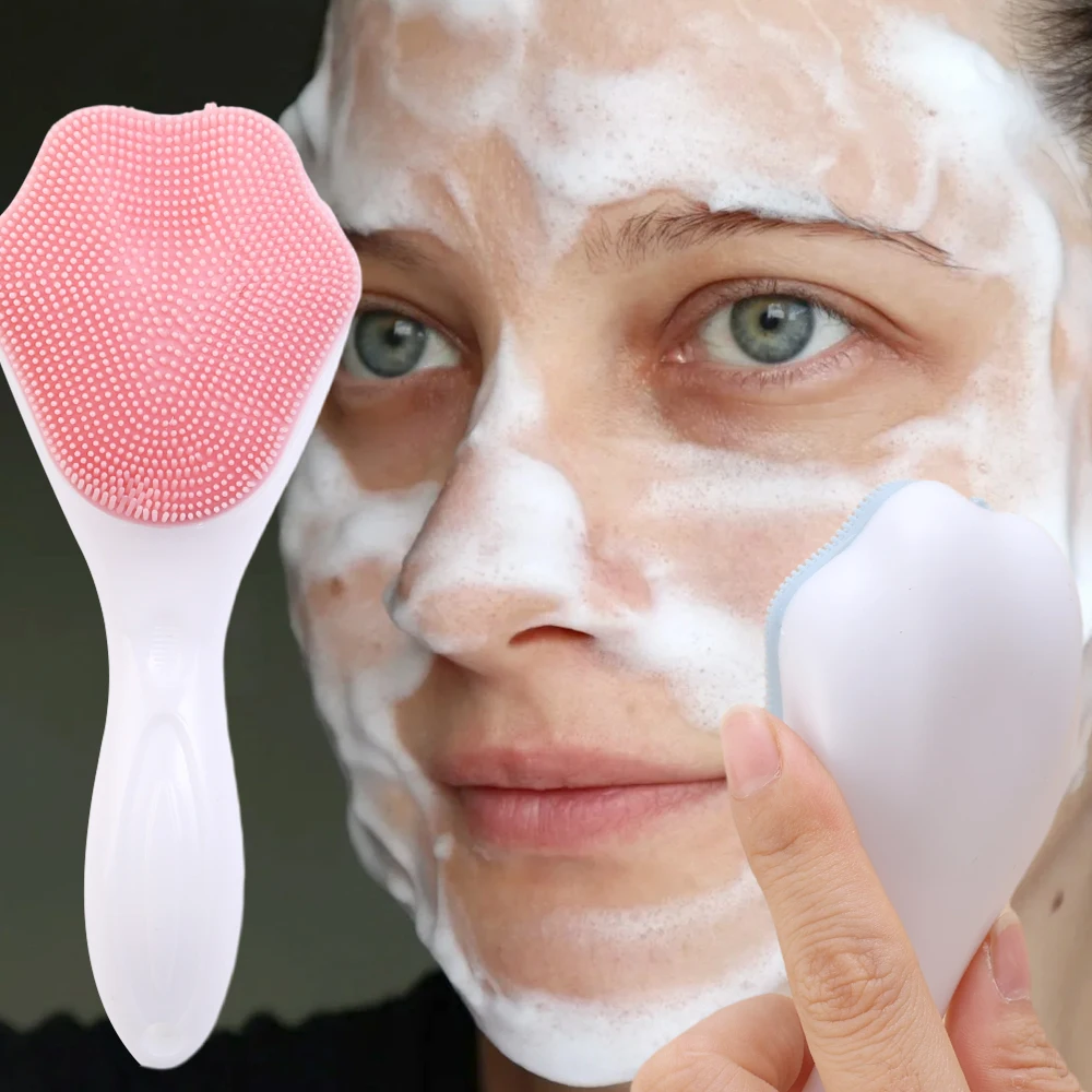 Patte de Velours — Velvet Paw Cleansing Brush