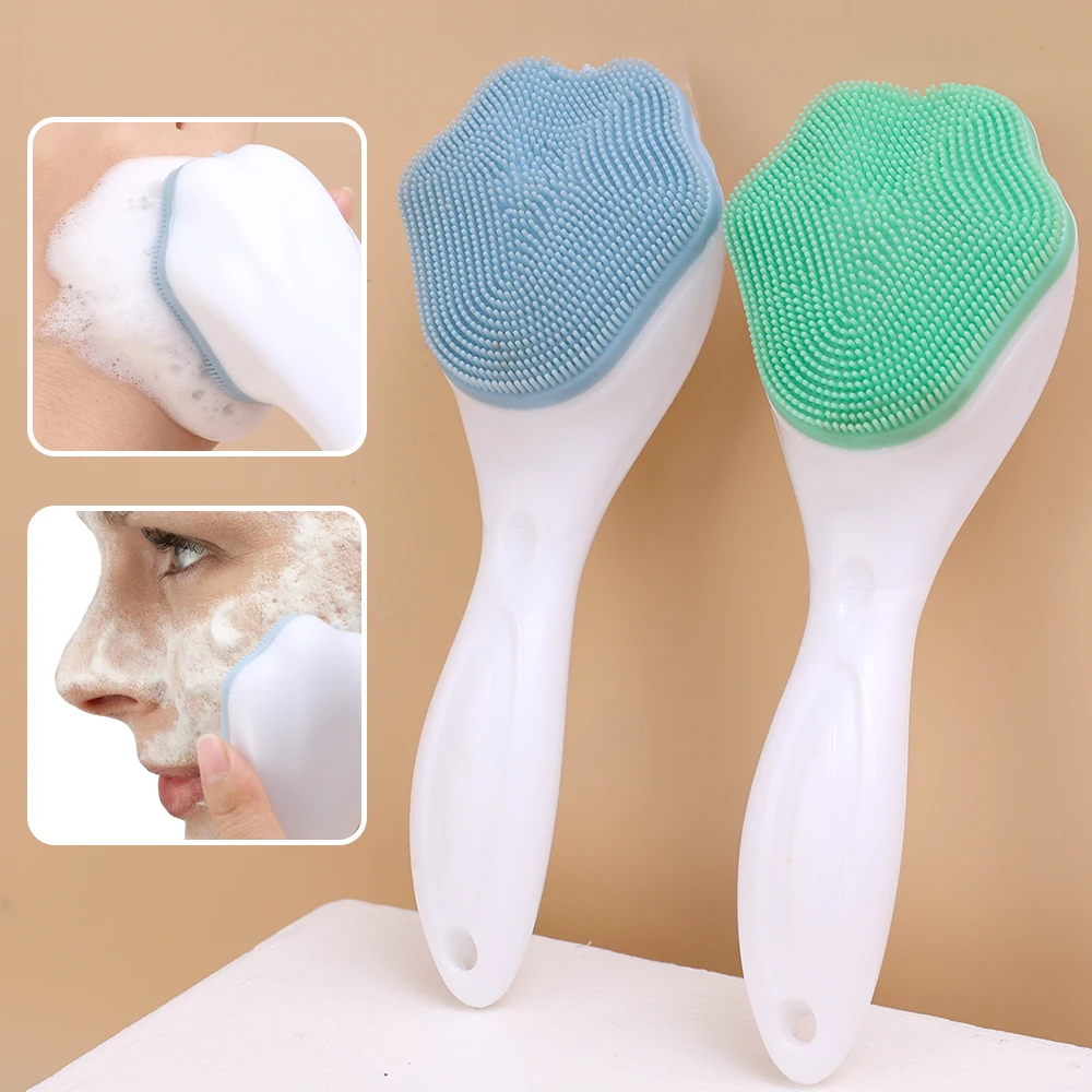 Patte de Velours — Velvet Paw Cleansing Brush